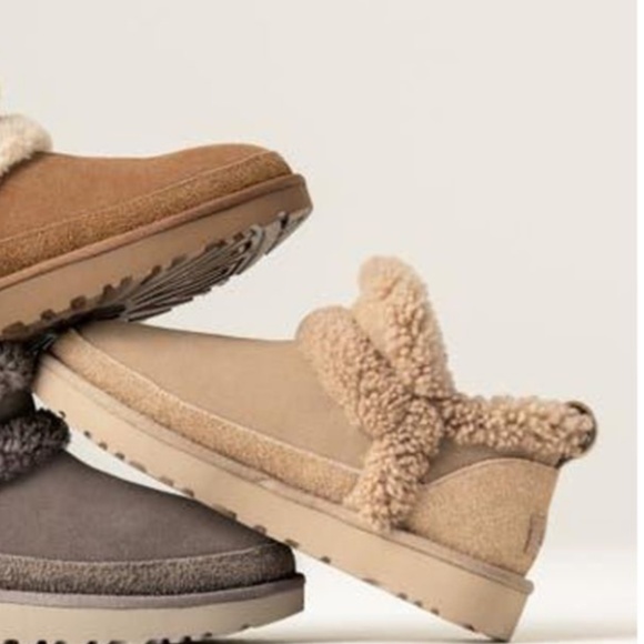 UGG Classic Ultra Mini Spillseam Genuine Shearling Bootie Sand
